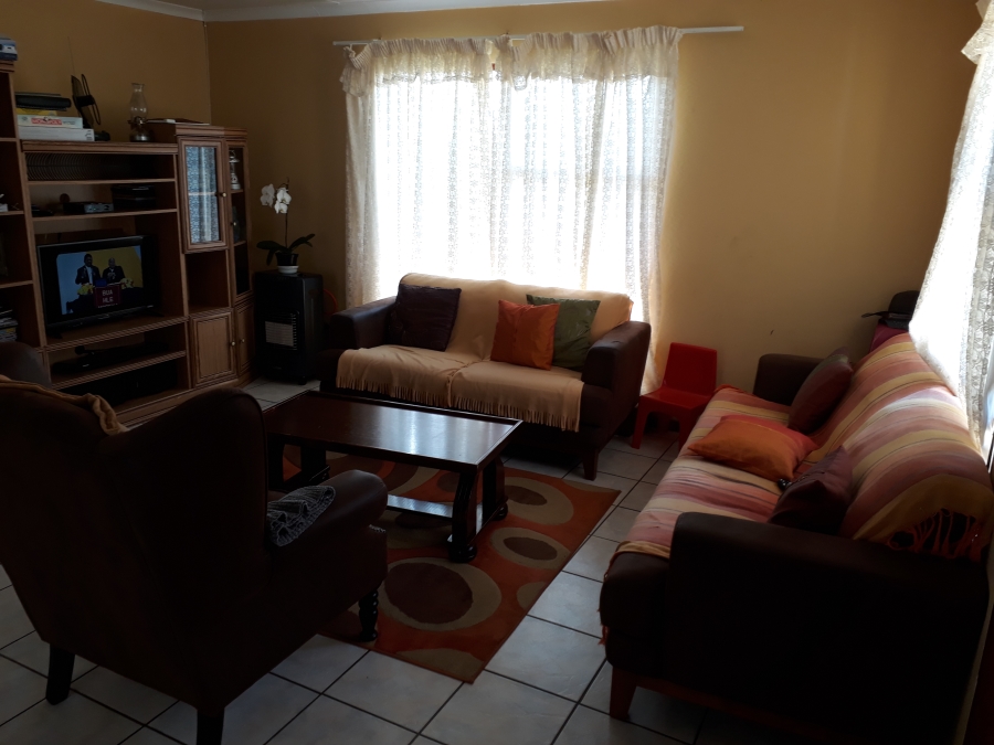 To Let 3 Bedroom Property for Rent in Amalinda Eastern Cape